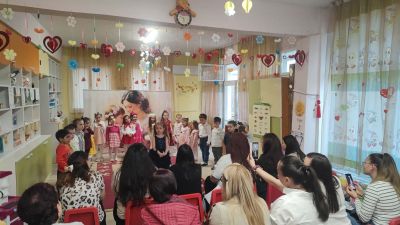 "С обич за мама" - тържество в група "Мечо Пух" - ДГ Снежанка - Велики Преслав