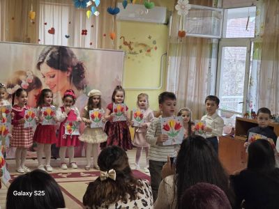  "С обич за мама" - тържество в група "Мечо Пух" - ДГ Снежанка - Велики Преслав